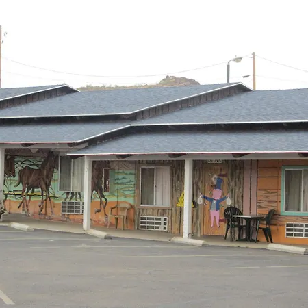 El Trovatore Motel